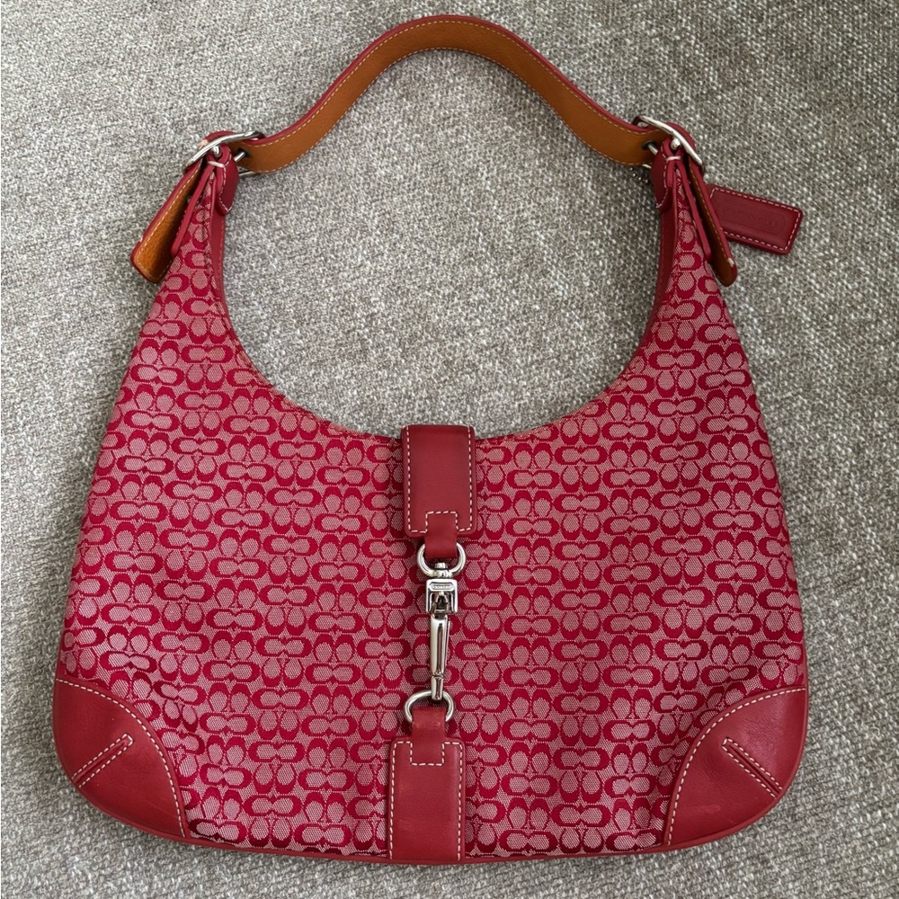 ✨COACH Y2K Vintage Red Signature Hampton Hobo Small Red CC’s Shoulder Bag